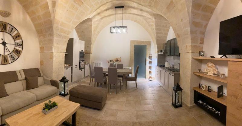 Lata Luxury Home Casa Vacanze Brindisi Exterior foto